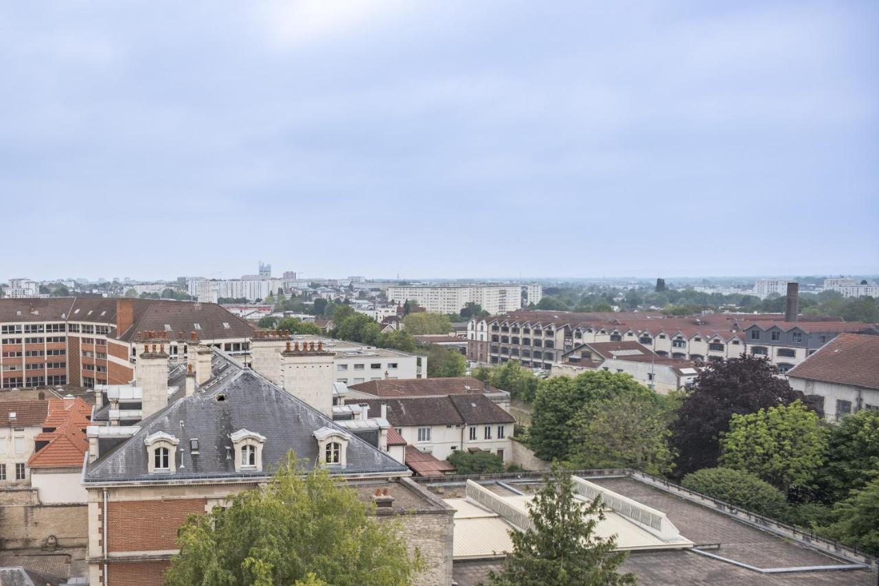 Appartamento Evasion Urbaine - Vue Panoramique - Proche Gare Troyes Esterno foto